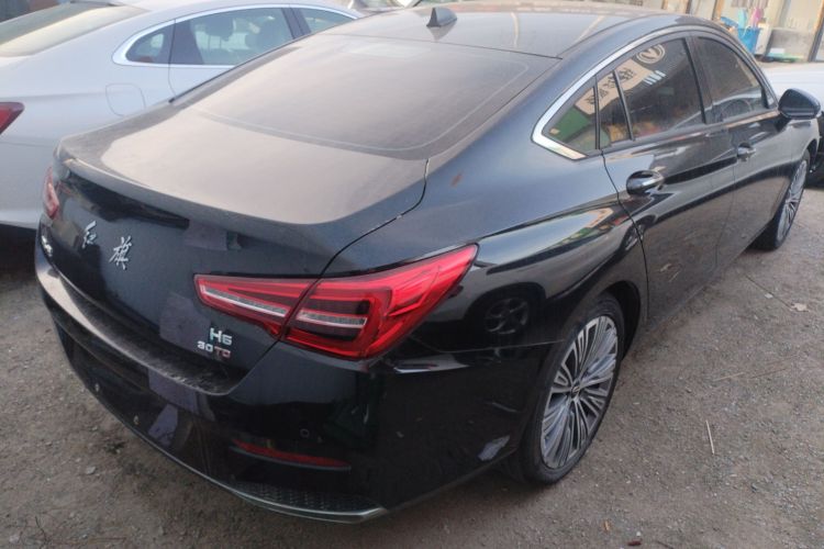 红旗H5 2022款 经典款 改款 1.5T DCT旗韵版车身外观7