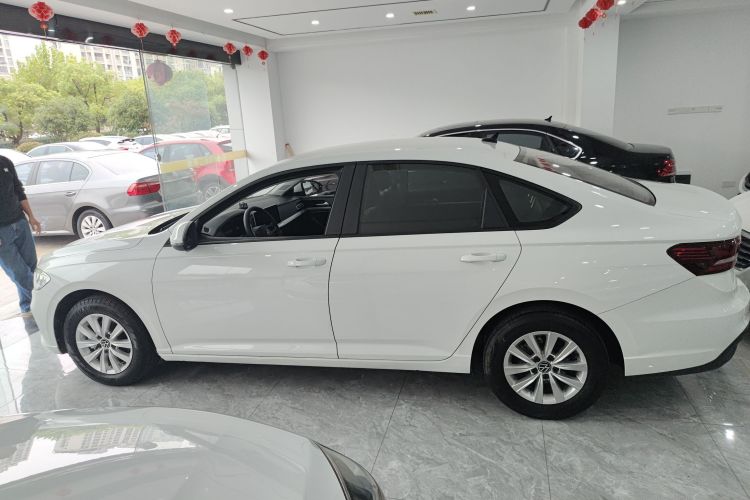 大众 朗逸 2023款 1.5L 自动得逸版车身外观4