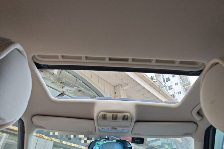 斯柯达 晶锐 2012款 1.6L Scout局部细节22