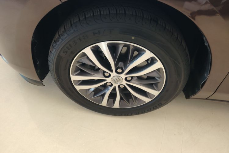 别克GL8 2018款 ES 28T 舒适型 国VI车身外观35