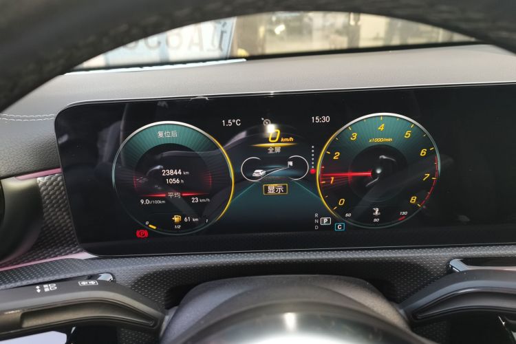 奔驰A级 2021款 A 200 L 运动轿车时尚型中控内饰14