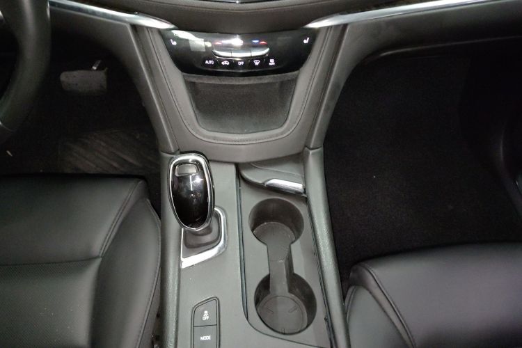 凯迪拉克XT5 2018款 25T 豪华型中控内饰18