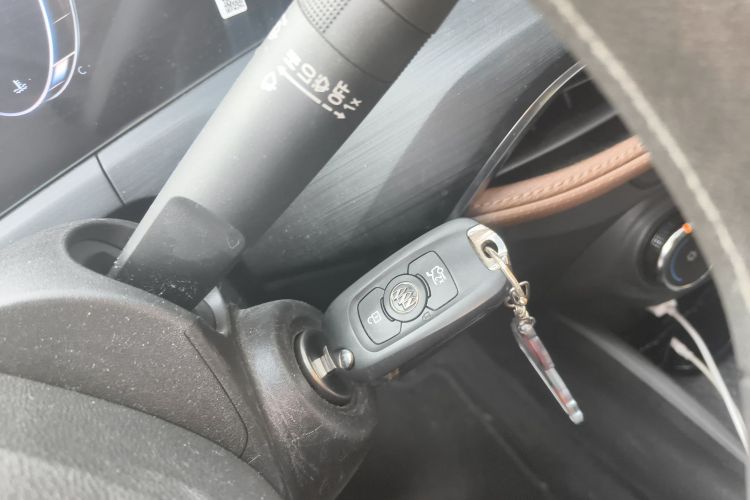 别克 威朗 2022款 Pro 533T 乐享版中控内饰7001