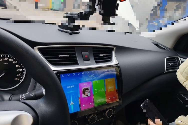 日产 轩逸 2024款 改款二 经典 1.6XL CVT豪华版中控内饰16