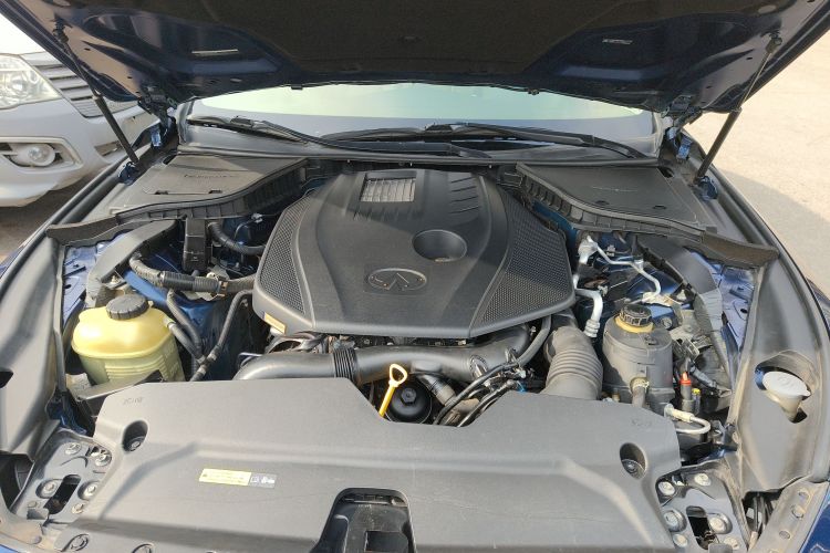英菲尼迪Q50L 2015款 2.0T 舒适版局部细节24