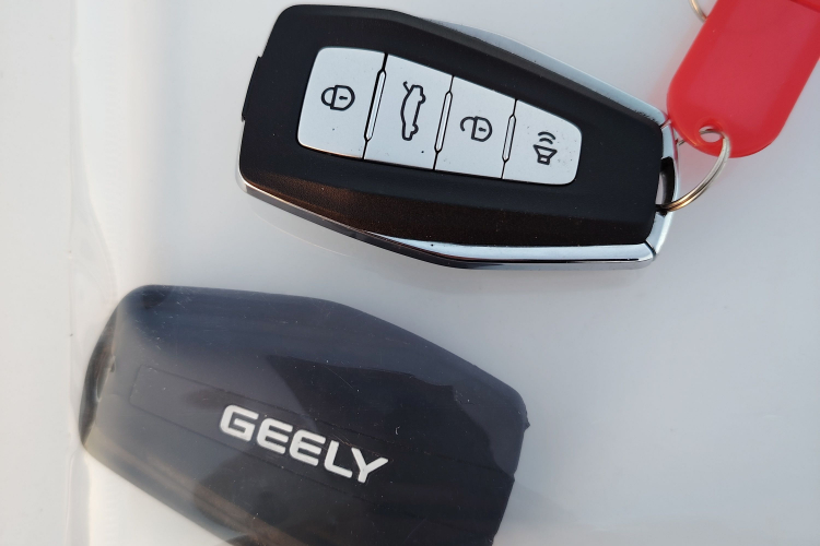 吉利汽车 帝豪 2023款 第4代冠军版 1.5L CVT豪华型中控内饰11