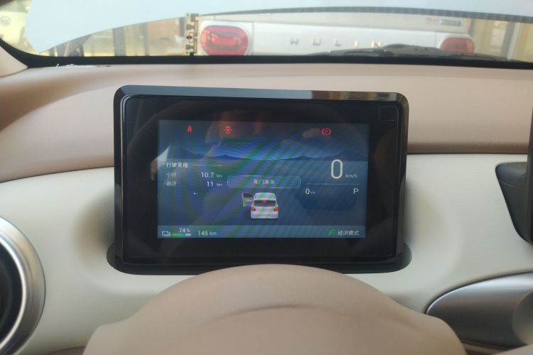 五菱汽车 宏光MINIEV 2025款 四门版 臻享+款中控内饰14