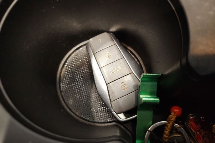 思皓 花仙子 2021款 集美版 302km 时尚型中控内饰7001