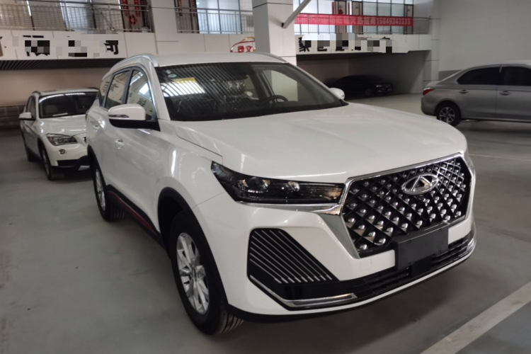 奇瑞 瑞虎7 2025款 卓越版  1.5T CVT全球版车身外观3