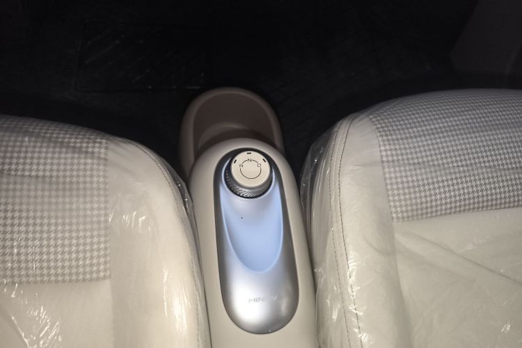 五菱汽车 宏光MINIEV 2025款 四门版 进阶款局部细节18