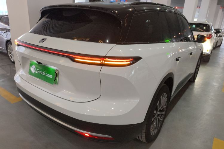 蔚来ES6 2023款 75kWh车身外观7