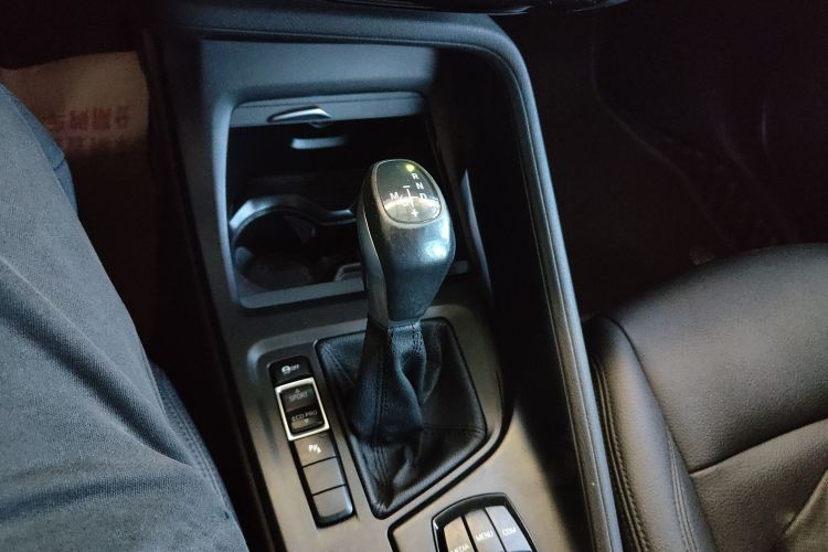 宝马X1 2019款 sDrive20Li 领先型中控内饰18
