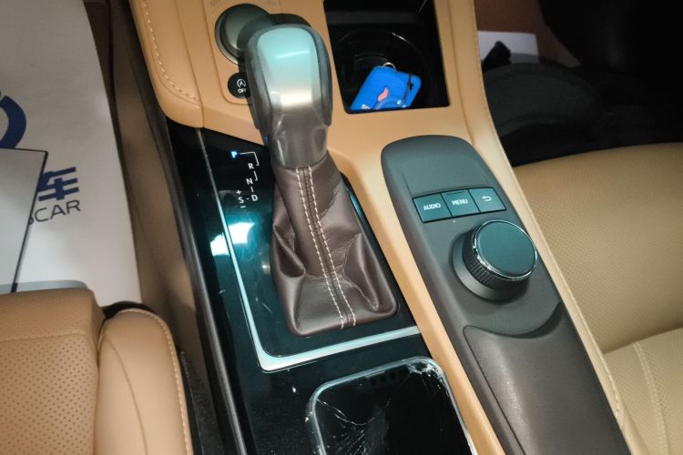 雷克萨斯ES 2015款 200 精英版局部细节18