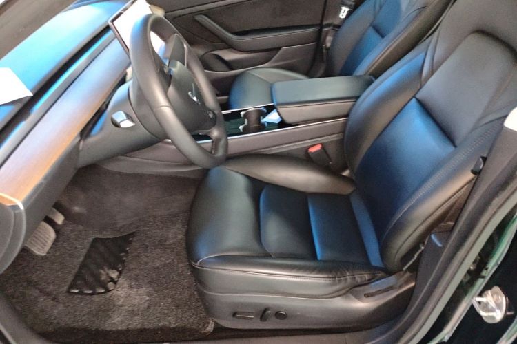 特斯拉 Model 3 2019款 标准续航后驱升级版中控内饰19