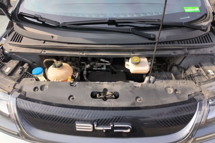 比亚迪 海豚 2021款 405km 时尚版机舱底盘24