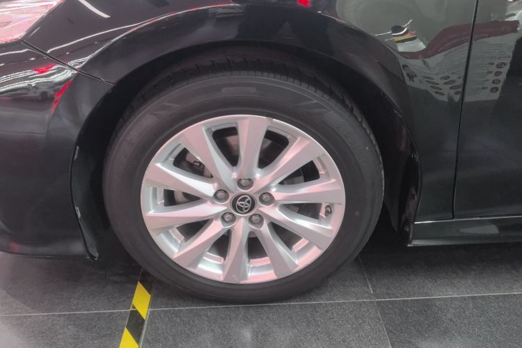 丰田 凯美瑞 2018款 2.0G 豪华版车身外观6007