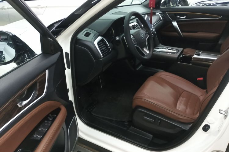 本田UR-V 2017款 370TURBO 两驱尊贵版 国V中控内饰20