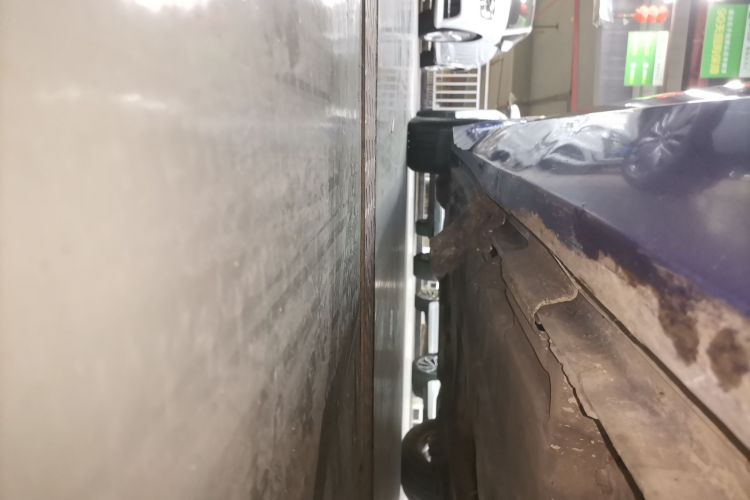 捷豹XEL 2018款 2.0T 200PS 精英版局部细节9001