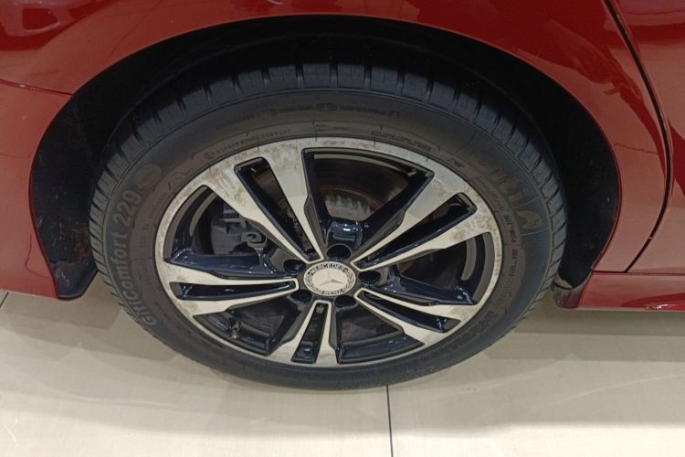 奔驰C级 2015款 C 200 运动版车身外观6008