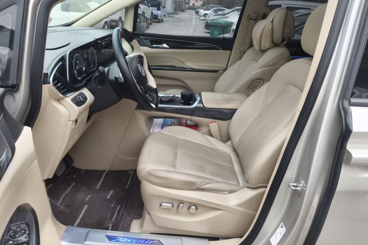 别克GL8 2022款 ES陆尊 653T 尊享型中控内饰19