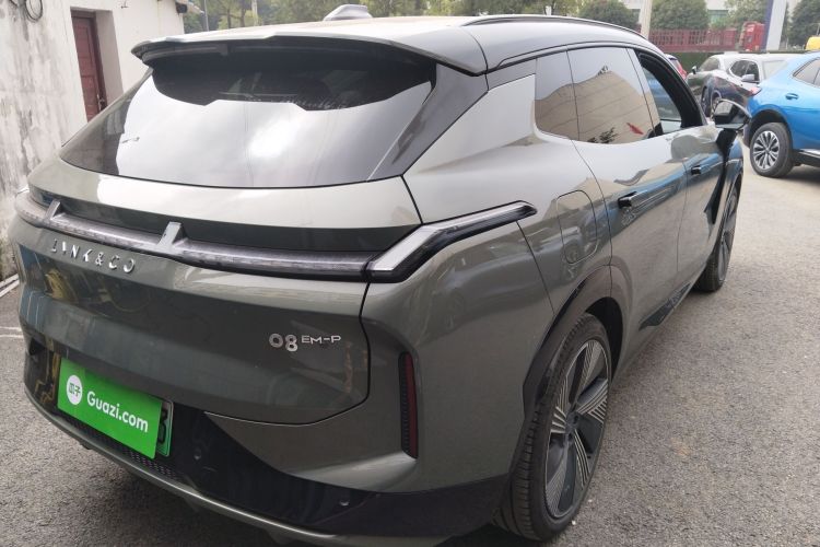 领克08 EM-P 2023款 220km 四驱性能Halo车身外观7