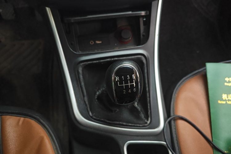 宝骏560 2016款 1.5T 手动舒适型局部细节18