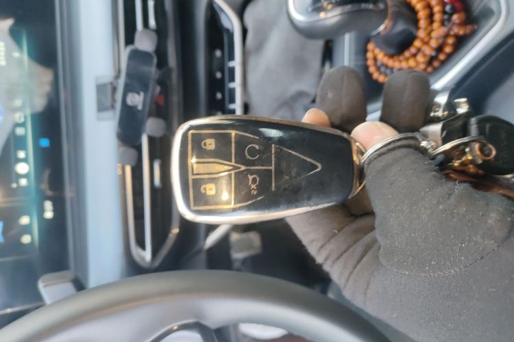 长安 逸动 2020款 PLUS 1.6L GDI 手动豪华型中控内饰11