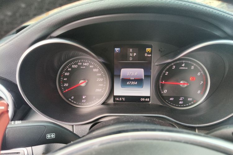 奔驰C级(进口) 2017款 改款 C 200 轿跑版中控内饰14