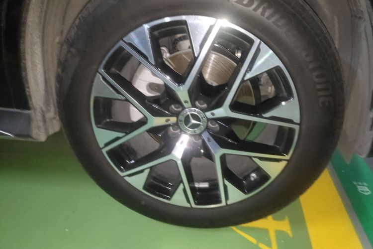 奔驰GLC 2023款 GLC 260 L 4MATIC 豪华型 5座车身外观6007