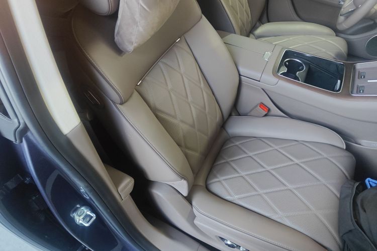 鸿蒙智行 享界S9 2025款 增程 Max+局部细节41