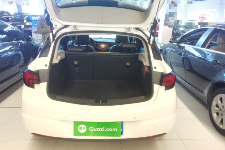 别克 威朗 2016款 两厢 15S 自动领先型局部细节23