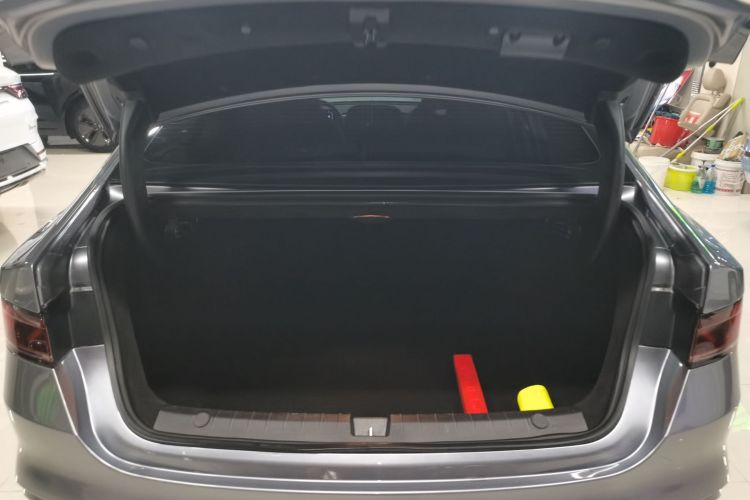 比亚迪 秦PLUS 2023款 冠军版 EV 420KM领先型机舱底盘23