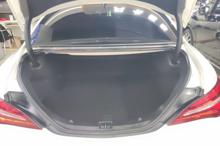 奔驰CLA 2016款 改款 CLA 200 时尚型局部细节23