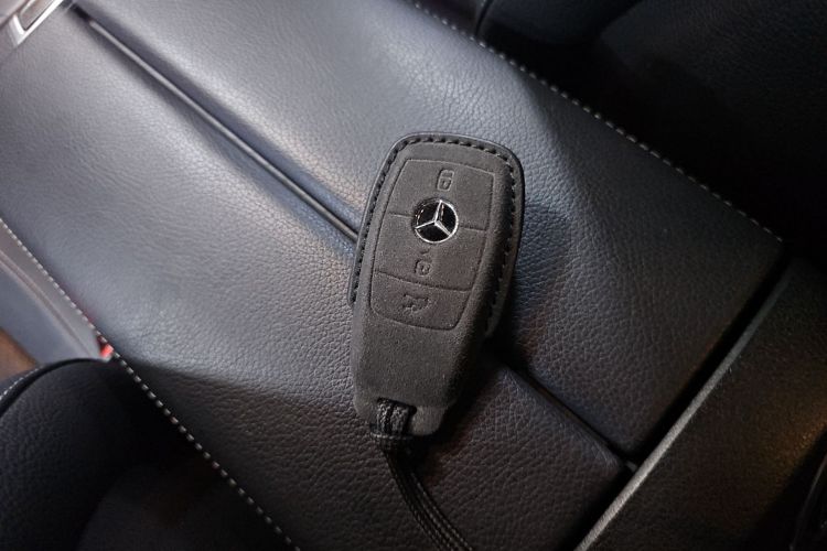 奔驰E级(进口) 2019款 E 260 运动版中控内饰11