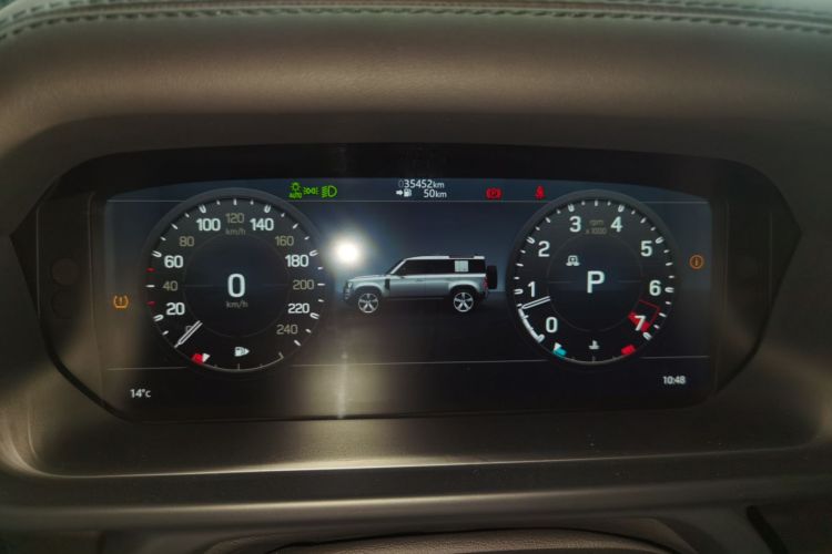 路虎卫士 2023款 110 3.0T P400 X-DYNAMIC HSE中控内饰14