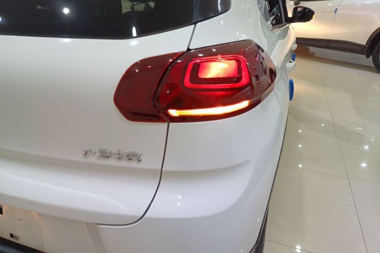 雪铁龙C3-XR 2015款 1.6THP 自动旗舰型车身外观9