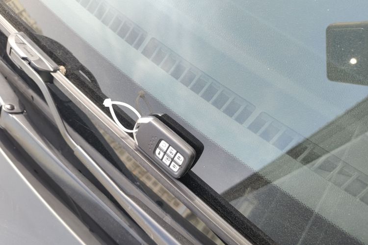 本田 艾力绅 2022款 2.0L e:HEV 豪华版中控内饰11