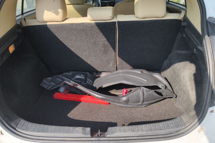 丰田 YARiS L 致炫 2015款 1.5E 自动魅动版局部细节23