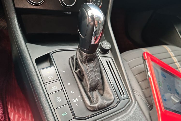 大众 朗逸 2019款 280TSI DSG舒适版 国VI中控内饰18