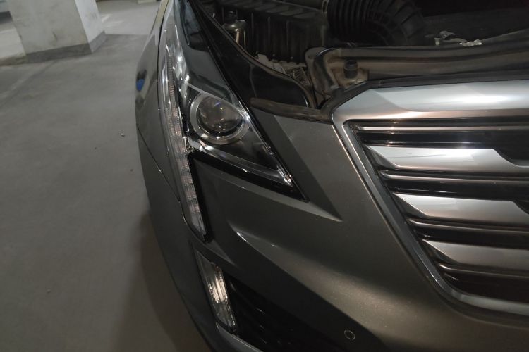 凯迪拉克XT5 2018款 28E 四驱技术型车身外观8