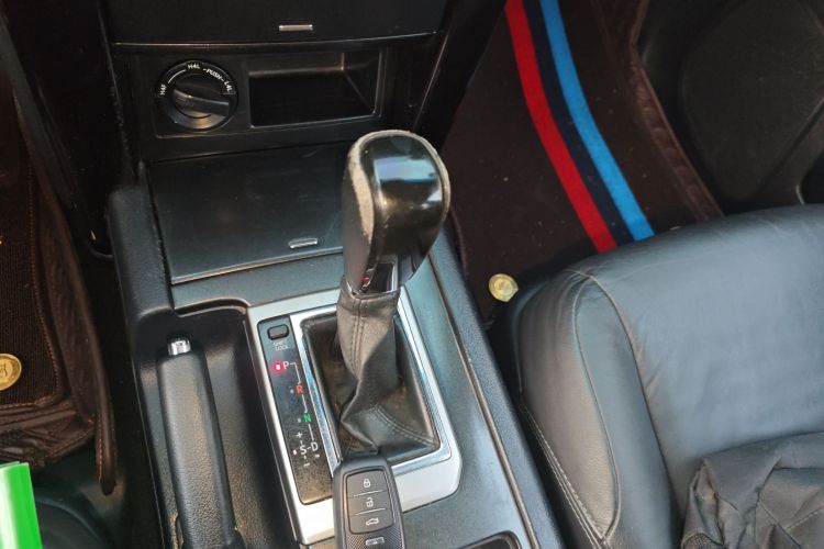 丰田 普拉多 2016款 2.7L 自动标准版局部细节18