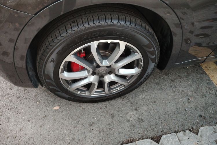 玛莎拉蒂 Levante 2018款 3.0T 标准版车身外观6001