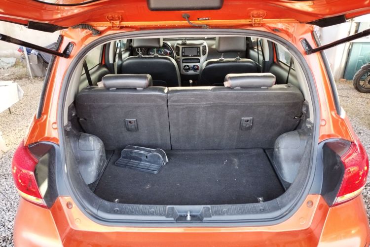 长城M4 2012款 1.5L 手动豪华型局部细节23