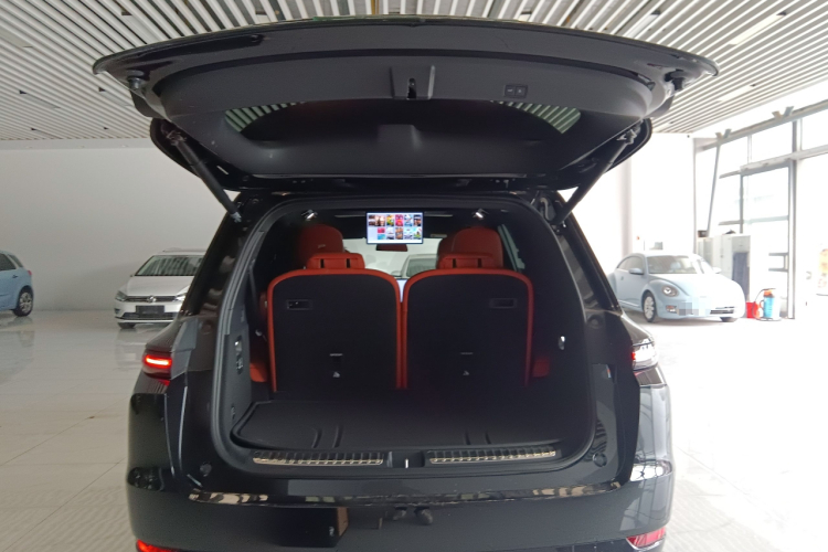 理想汽车 理想L9 2022款 Max机舱底盘23