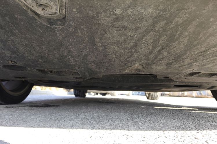 丰田 凯美瑞 2024款 双擎 2.0HXS 运动Plus版局部细节9008