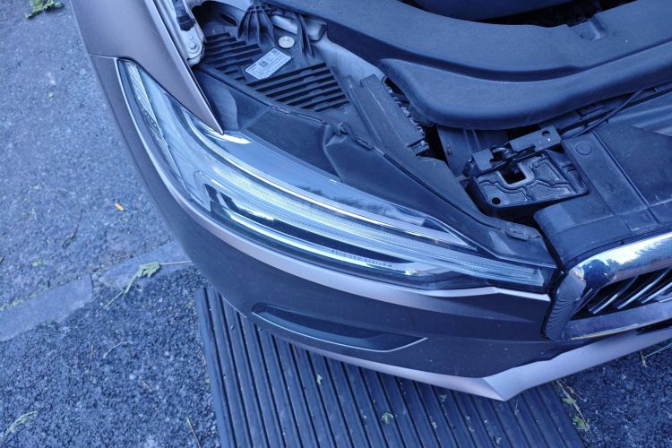 沃尔沃XC60 2018款 T5 四驱智逸版车身外观8