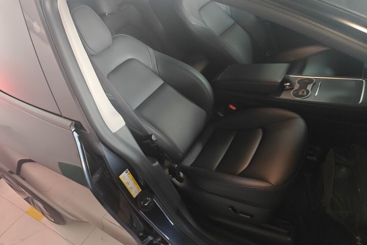 特斯拉 Model Y 2024款 后轮驱动版局部细节41