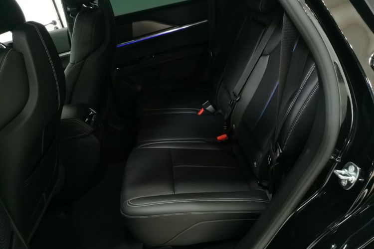 凯迪拉克XT5 2025款 2.0T 豪华型中控内饰7004