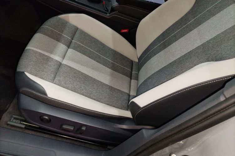 大众 ID.4 CROZZ 2024款 改款 PURE+中控内饰19