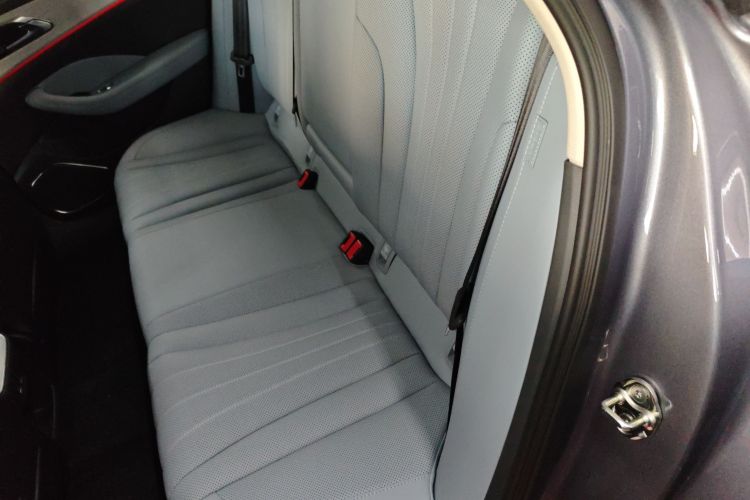 红旗H5 PHEV 2025款 170 超混版中控内饰21